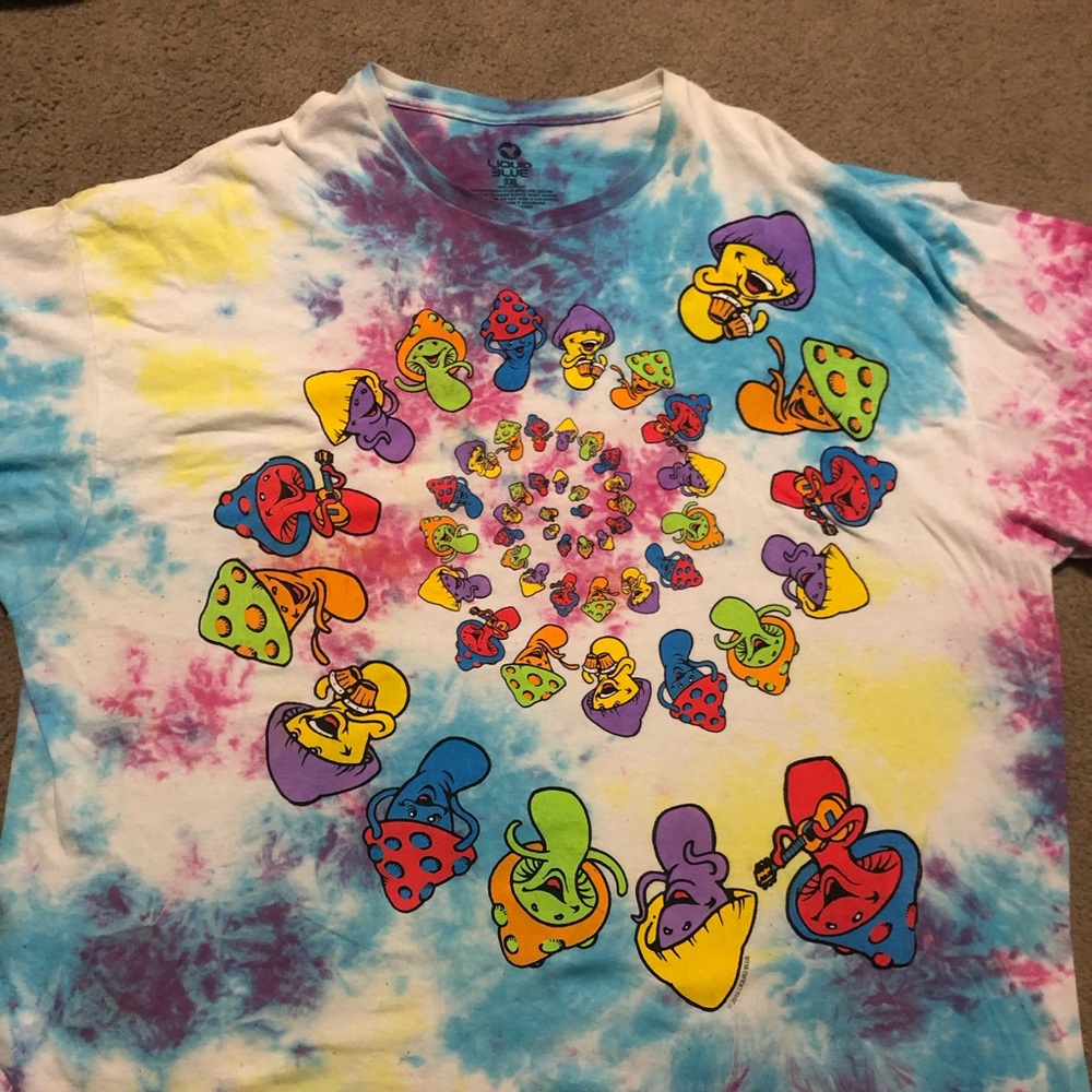 2016 liquid blue mushroom shirt
